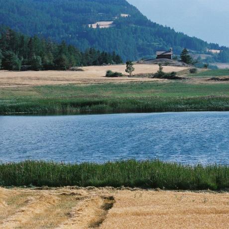 CHAPELLE ET LAC DE SIGURET